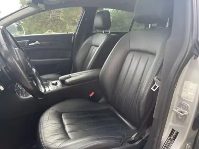 Mercedes-Benz CLS 350 2013 - 22990 EUR, 218000 km - AUTO.MOTO.pt - 218000km - foto 11 de 19