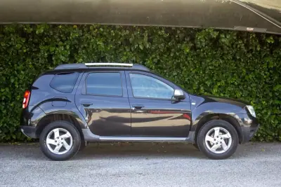 Dacia Duster 2011 - 10750 EUR, 149000 km - AUTO.MOTO.pt - 149000km - foto 6 de 15