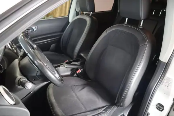 Nissan Qashqai 2013 - 12500 EUR, 167922 km - AUTO.MOTO.pt - 167922km - foto 6 de 26