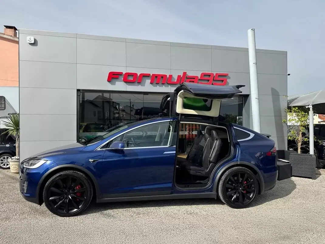 Tesla Model X 2017 - 38900 EUR, 49854 km - AUTO.MOTO.pt - 49854km - foto 2 de 14