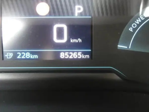 Peugeot e-208 2021 - 18000 EUR, 85265 km - AUTO.MOTO.pt - 85265km - foto 25 de 40