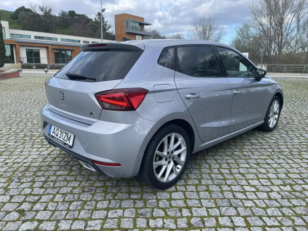SEAT Ibiza 2022 - 18250 EUR, 62000 km - AUTO.MOTO.pt - 62000km - foto 6 de 11