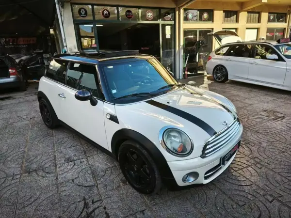 MINI Cooper 2008 - 8500 EUR, 180878 km - AUTO.MOTO.pt - 180878km - foto 5 de 27