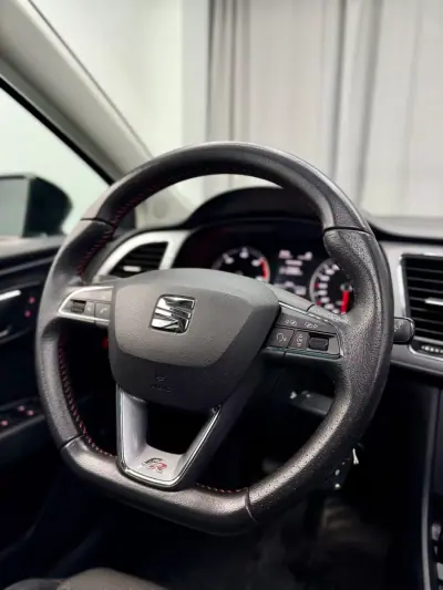 SEAT Leon 2014 - 17500 EUR, 140000 km - AUTO.MOTO.pt - 140000km - foto 16 de 21