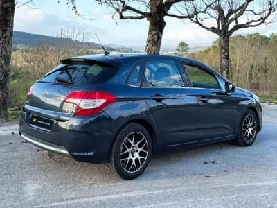 Citroën C4 2012 - 8990 EUR, 185518 km - AUTO.MOTO.pt - 185518km - foto 2 de 10