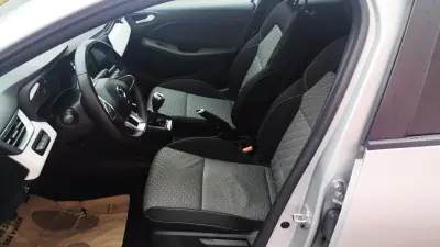 Renault Clio 2021 - 13999 EUR, 129999 km - AUTO.MOTO.pt - 129999km - foto 13 de 39