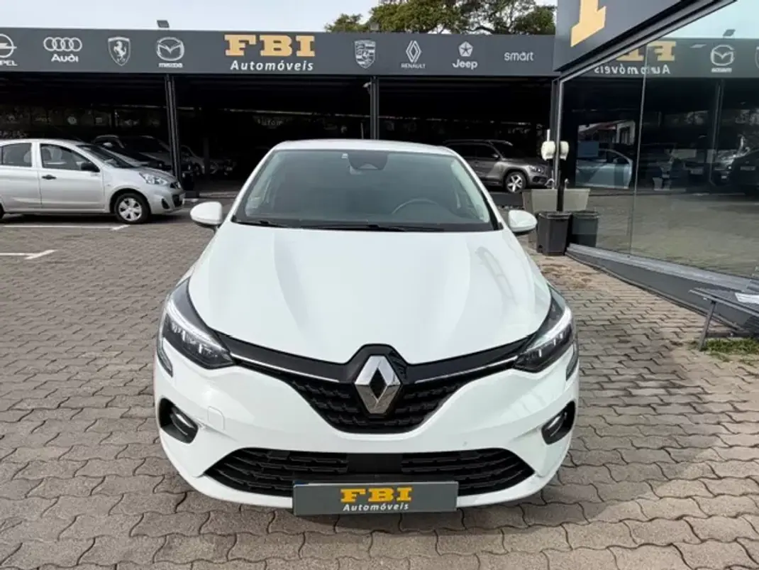 Renault Clio 2021 - 16900 EUR, 65300 km - AUTO.MOTO.pt - 65300km - foto 5 de 12