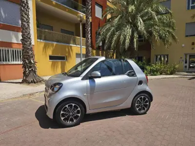 Smart Fortwo Cabrio 2016 - 10780 EUR, 139000 km - AUTO.MOTO.pt - 139000km - foto 13 de 17