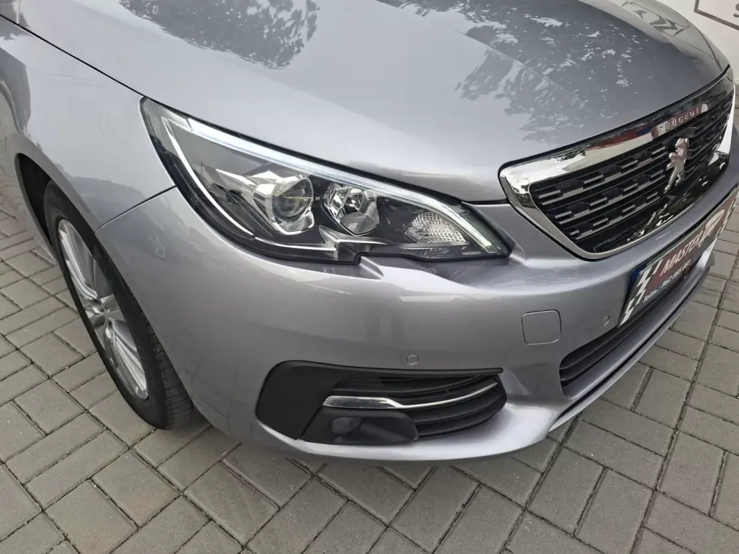 Peugeot 308 SW 2021 - 13490 EUR, 46850 km - 46850km - foto 14 de 28