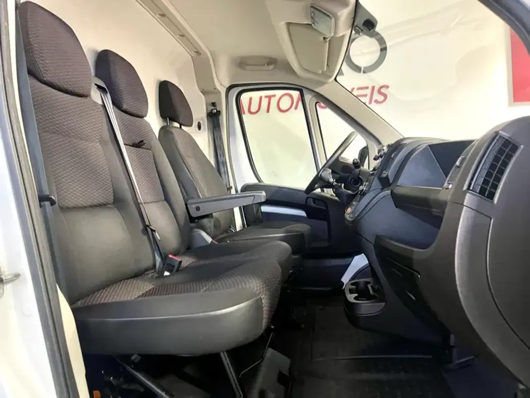 Fiat 2023 - 26450 EUR, 45000 km - AUTO.MOTO.pt - 45000km - foto 19 de 27