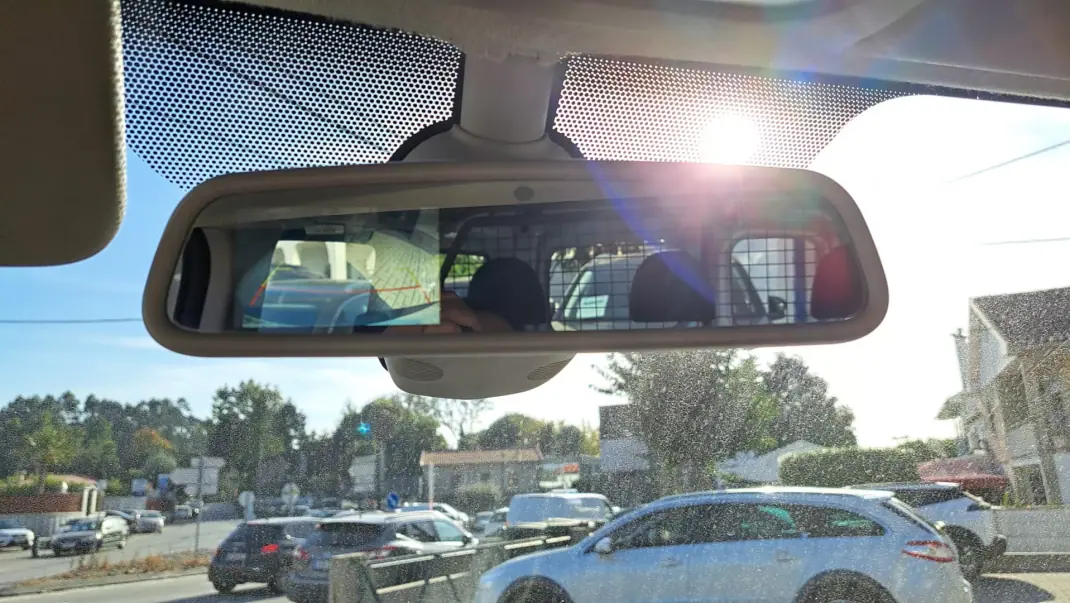 Renault Kangoo 1.5 DCi Maxi 2019 - 18900 EUR, 210580 km - AUTO.MOTO.pt - 210580km - foto 17 de 28