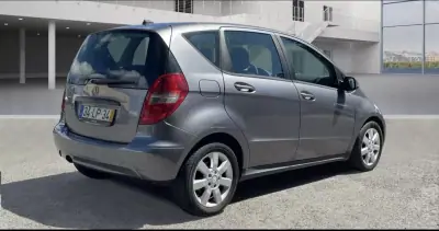 Mercedes-Benz A 160 2011 — foto 4 de 11
