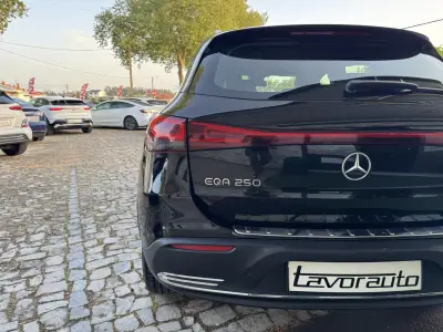 Mercedes-Benz EQA 2021 - 27900 EUR, 92000 km - AUTO.MOTO.pt - 92000km - foto 29 de 47