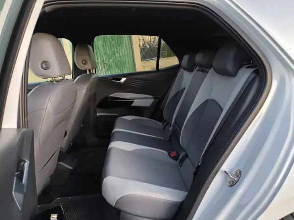 Volkswagen ID.3 2021 - 22965 EUR, 60600 km - AUTO.MOTO.pt - 60600km - foto 11 de 15