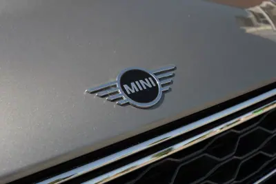 MINI Countryman 2019 - 20500 EUR, 162230 km - AUTO.MOTO.pt - 162230km - foto 6 de 24