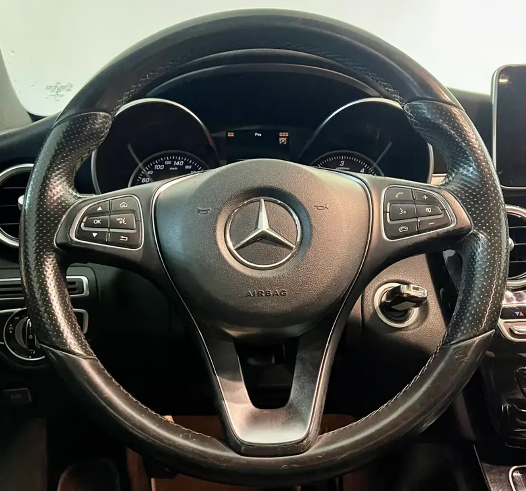 Mercedes-Benz C 220 2015 - 16500 EUR, 266000 km - AUTO.MOTO.pt - 266000km - foto 9 de 29