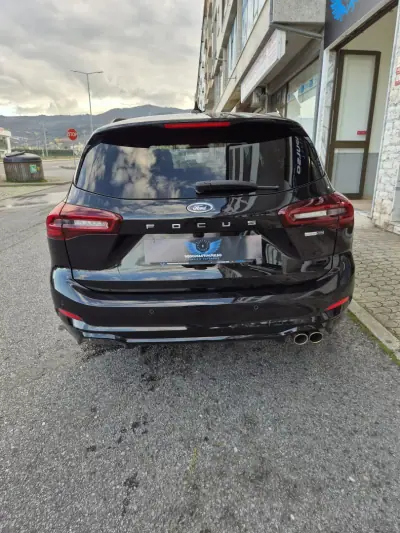Ford Focus SW 2022 - 17450 EUR, 58000 km - AUTO.MOTO.pt - 58000km - foto 5 de 48