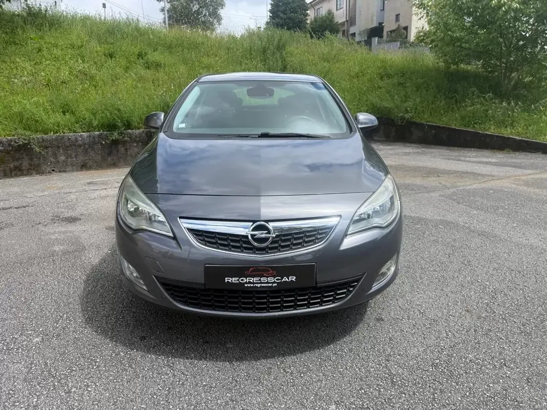 Opel Astra 2010 - 5990 EUR, 175000 km - AUTO.MOTO.pt - 175000km - foto 2 de 22