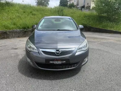 Opel Astra 2010 - 5990 EUR, 175000 km - AUTO.MOTO.pt - 175000km - foto 2 de 22