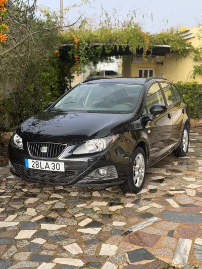 SEAT Ibiza ST 2010 - 7500 EUR, 203837 km - AUTO.MOTO.pt - 203837km - foto 3 de 8