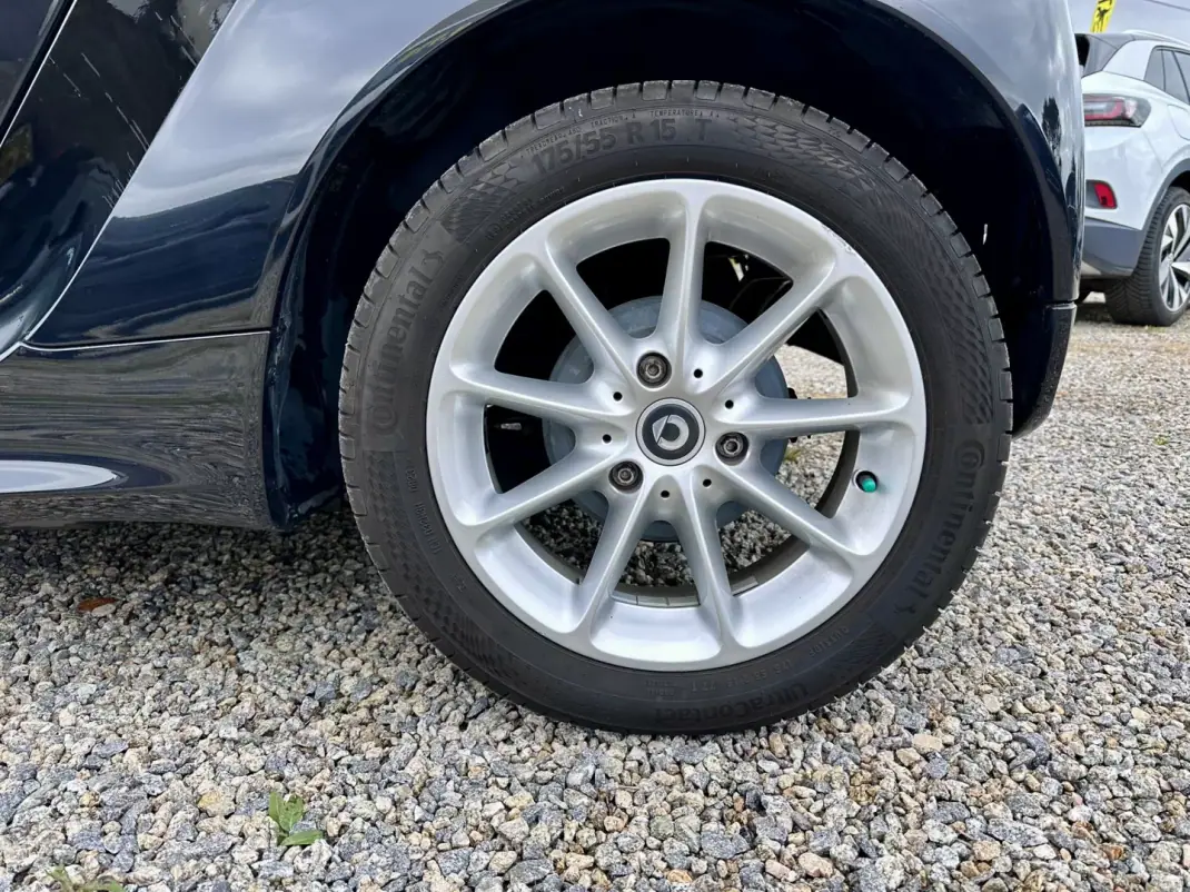 Smart ForTwo Coupé 2014 - 8490 EUR, 70363 km - AUTO.MOTO.pt - 70363km - foto 3 de 16