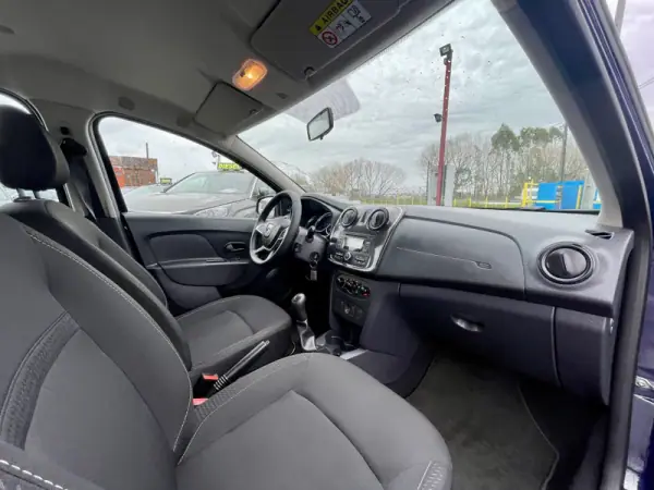 Dacia Sandero 2019 - 10500 EUR, 53499 km - AUTO.MOTO.pt - 53499km - foto 25 de 26