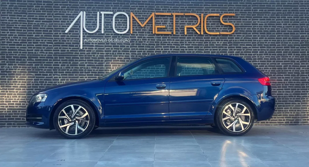 Audi A3 Sportback 2011 - 13450 EUR, 156000 km - AUTO.MOTO.pt - 156000km - foto 6 de 11