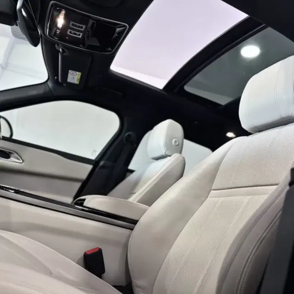 Land Rover Range Rover Velar 2019 - 45000 EUR, 75000 km - AUTO.MOTO.pt - 75000km - foto 5 de 8