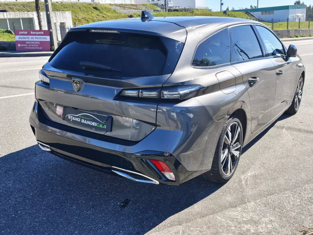 Peugeot 308 2022 - 19500 EUR, 130000 km - AUTO.MOTO.pt - 130000km - foto 16 de 37