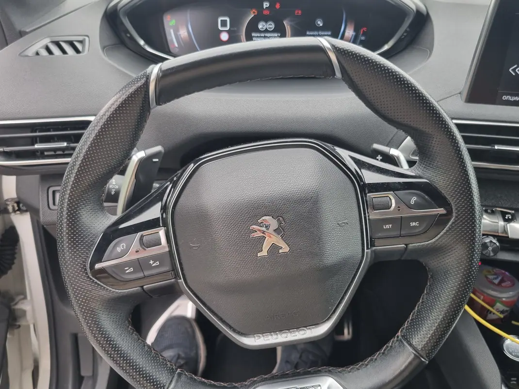 Peugeot 3008 2019 - 17900 EUR, 108000 km - 108000km - foto 10 de 12