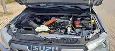 Isuzu D-Maxi - 1.9 Ddi CD 4WD L CH 2021 - 29950 EUR, 35000 km - AUTO.MOTO.pt - 35000km - foto 13 de 13