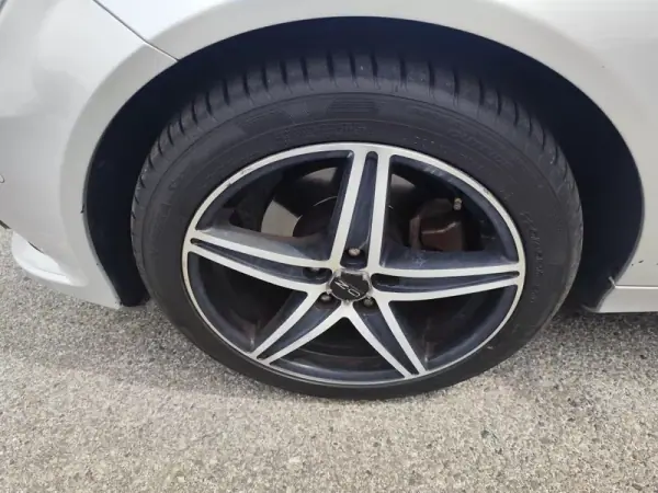 Mercedes-Benz C 220 2011 - 9980 EUR, 240000 km - 240000km - foto 14 de 23