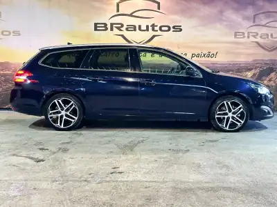 Peugeot 308 SW 2015 - 13500 EUR, 199202 km - AUTO.MOTO.pt - 199202km - foto 5 de 29