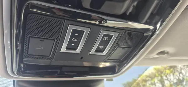 Land Rover Range Rover Velar 2016 - 28950 EUR, 159000 km - AUTO.MOTO.pt - 159000km - foto 22 de 33