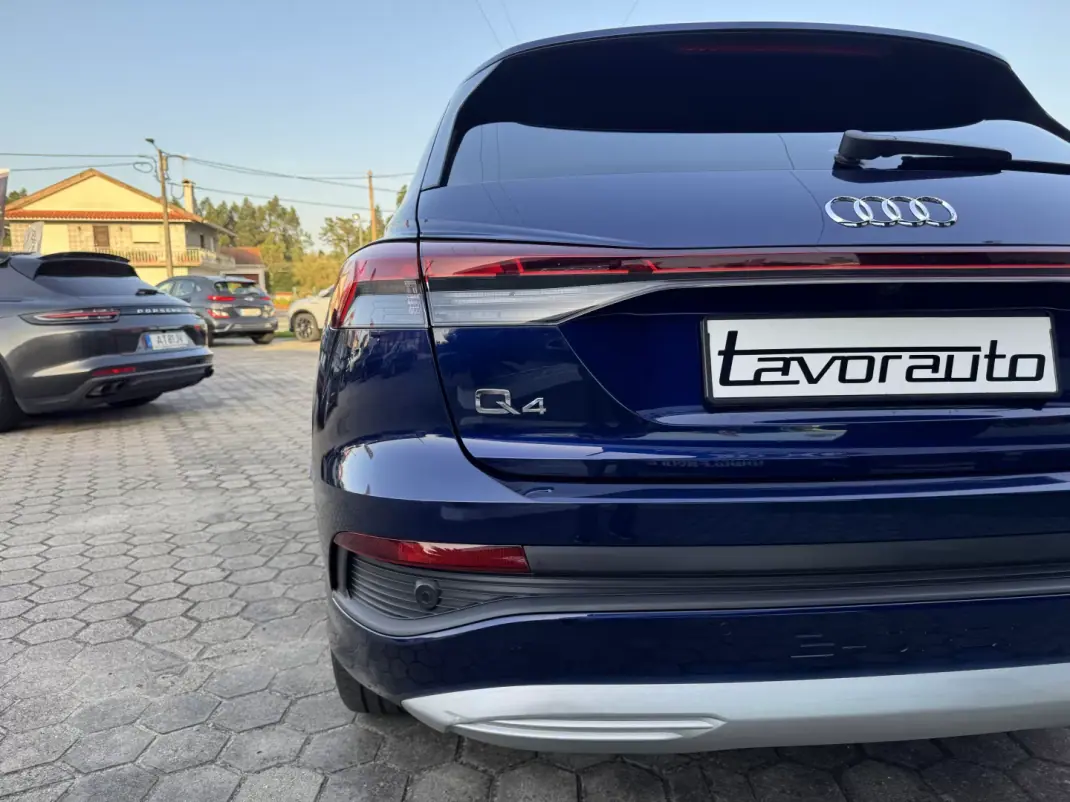 Audi Q4 e-tron 2021 - 29900 EUR, 79000 km - 79000km - foto 30 de 46