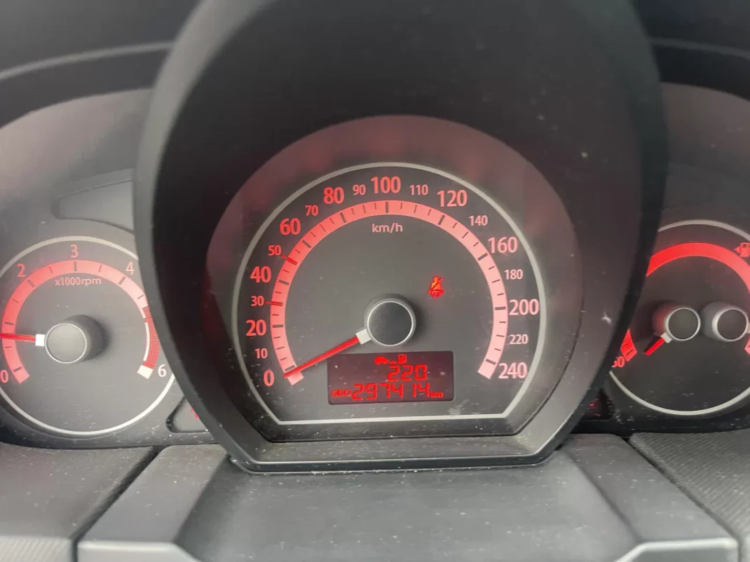 Kia Ceed SW 2010 - 5750 EUR, 297414 km - AUTO.MOTO.pt - 297414km - foto 11 de 12