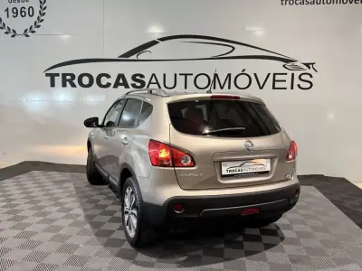 Nissan Qashqai 2009 - 8990 EUR, 201855 km - AUTO.MOTO.pt - 201855km - foto 24 de 31
