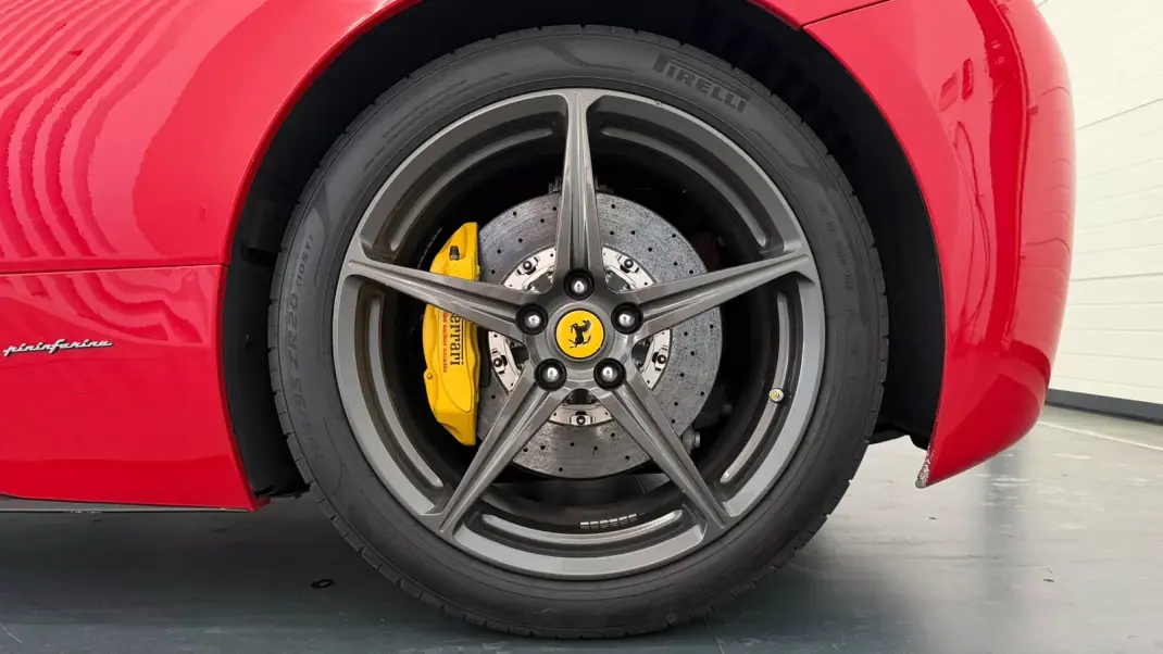 Ferrari 458 Italia 2012 - 214999 EUR, 93159 km - 93159km - foto 14 de 25