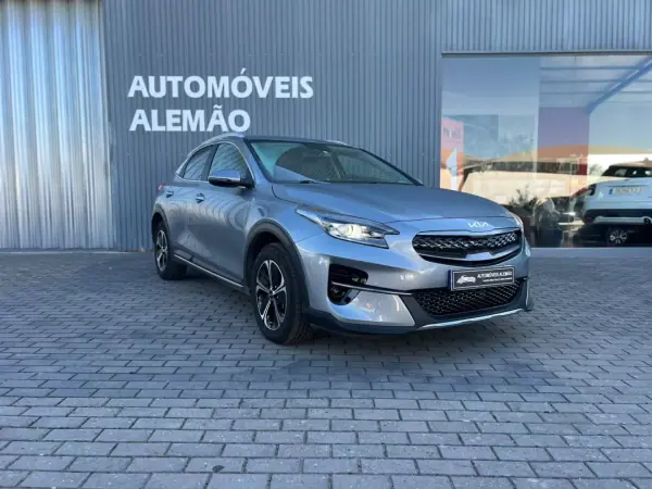 Kia XCeed 2022 — foto 3 de 21
