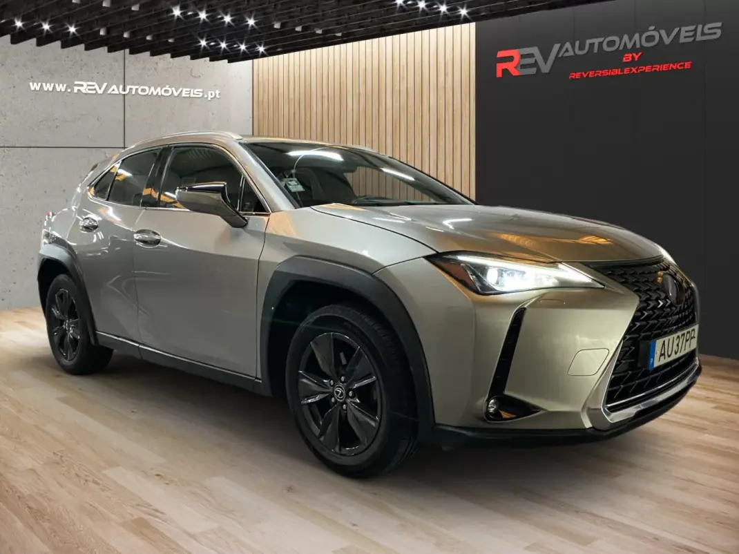 Lexus UX 250h 2021 - 22450 EUR, 142000 km - AUTO.MOTO.pt - 142000km - foto 2 de 20