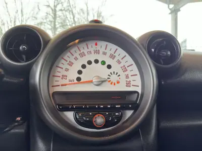 MINI Countryman 2011 - 9750 EUR, 208387 km - AUTO.MOTO.pt - 208387km - foto 17 de 30