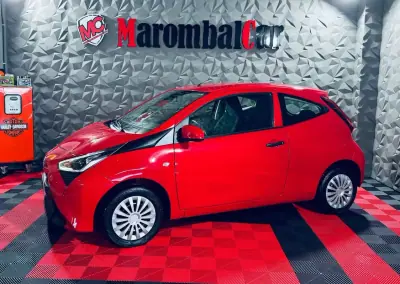 Toyota Aygo 2019 - 10750 EUR, 126299 km - AUTO.MOTO.pt - 126299km - foto 11 de 35