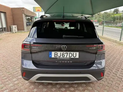 Volkswagen T-Cross 2024 - 22600 EUR, 15658 km - AUTO.MOTO.pt - 15658km - foto 5 de 16
