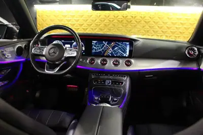 Mercedes-Benz E 220 2018 - 35900 EUR, 93689 km - AUTO.MOTO.pt - 93689km - foto 20 de 41
