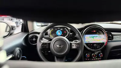 MINI 3 Portas 2023 - 22990 EUR, 4690 km - AUTO.MOTO.pt - 4690km - foto 19 de 28