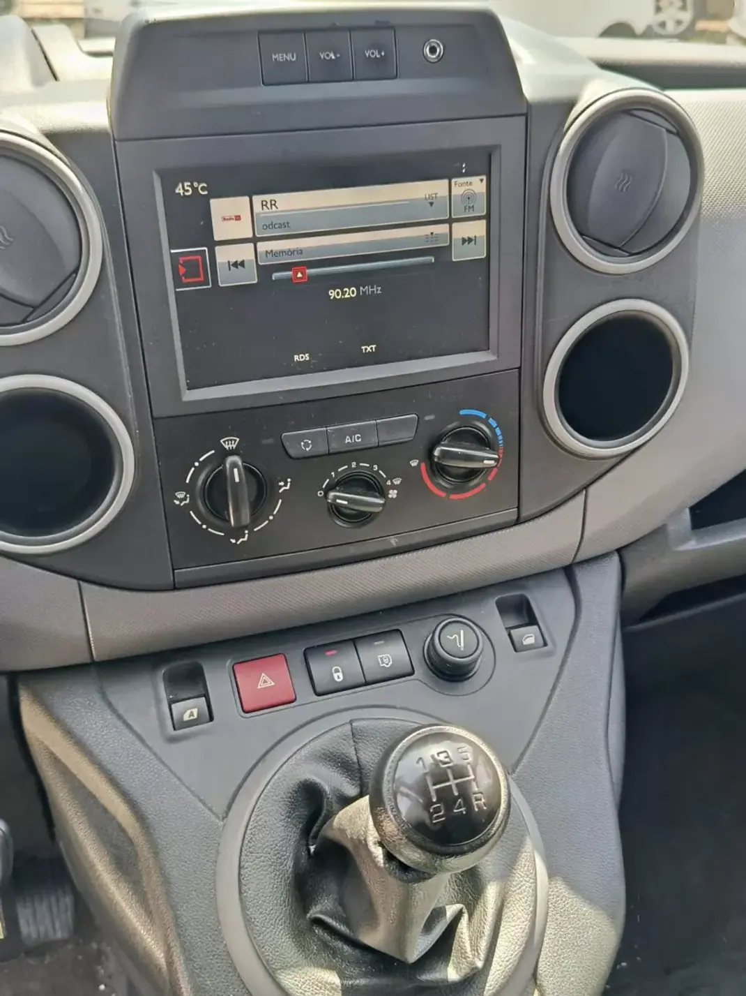 Citroën Berlingo 2016 - 8565 EUR, 155000 km - AUTO.MOTO.pt - 155000km - foto 5 de 5