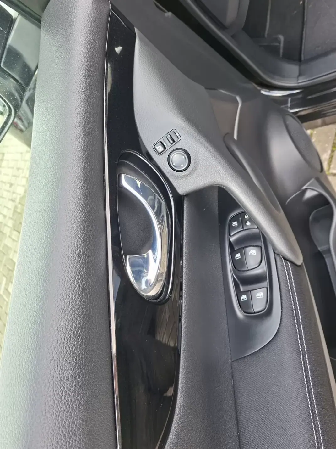 Nissan Qashqai 2018 - 15500 EUR, 57950 km - AUTO.MOTO.pt - 57950km - foto 17 de 25