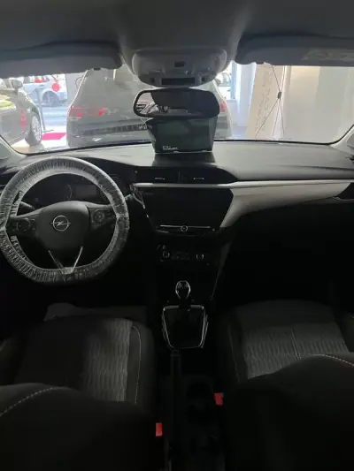 Opel Corsa 2021 - 12450 EUR, 43982 km - AUTO.MOTO.pt - 43982km - foto 18 de 40