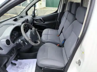 Citroën Berlingo 1.6 HDI L2 3L FRIO + ISOTERMICA 2016 - 14950 EUR, 292742 km - AUTO.MOTO.pt - 292742km - foto 7 de 43