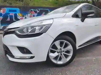 Renault Clio 2018 - 10950 EUR, 117726 km - AUTO.MOTO.pt - 117726km - foto 19 de 23